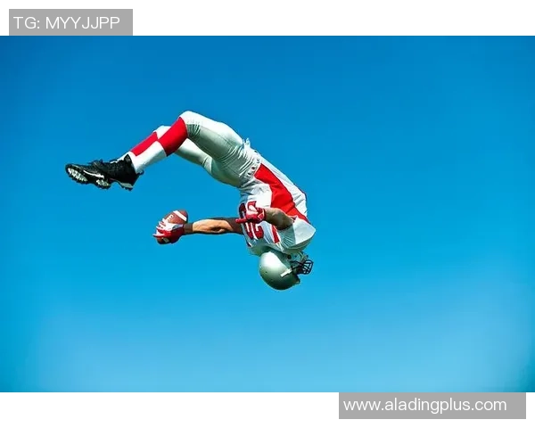 足球明星在赛场上精彩旋转空翻瞬间定格的震撼图片合集 足球明星在赛场上精彩旋转空翻瞬间定格的震撼图片合集